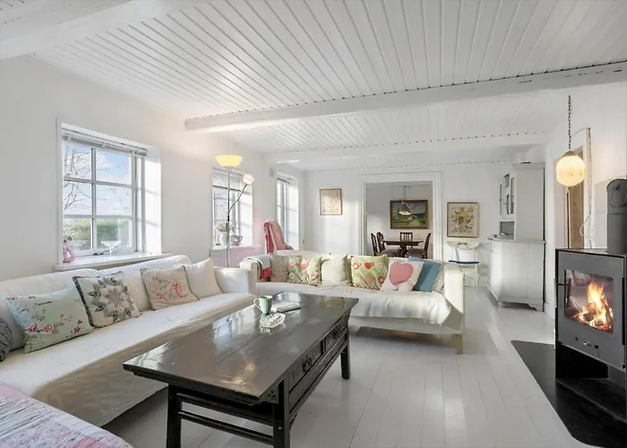 Ae228-aeroskobing-ll-risemarksvej-12 بيت للعطل